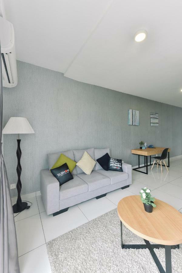 1 Tebrau Suites By Subhome Джохор-Бару Экстерьер фото