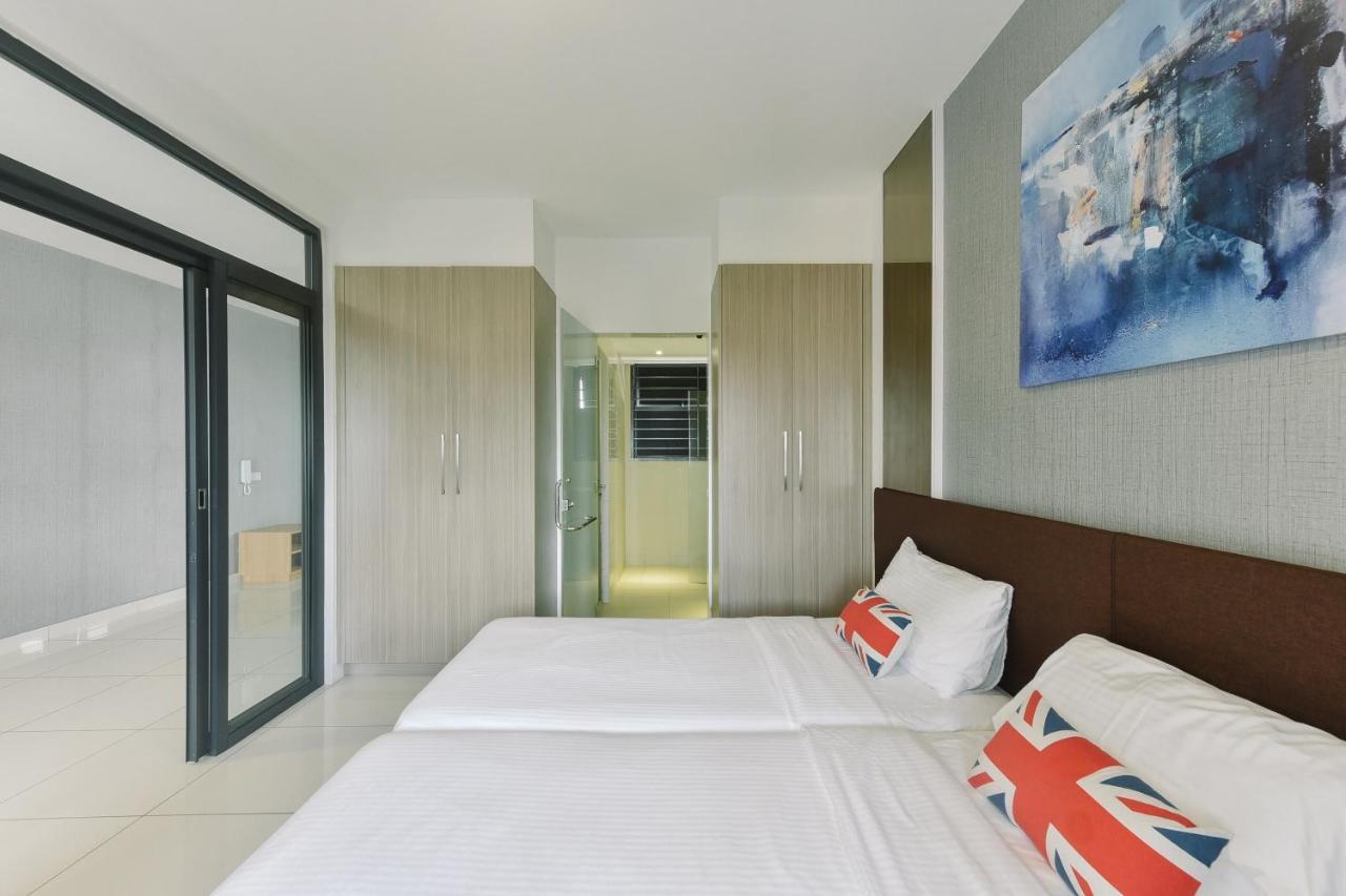 1 Tebrau Suites By Subhome Джохор-Бару Экстерьер фото